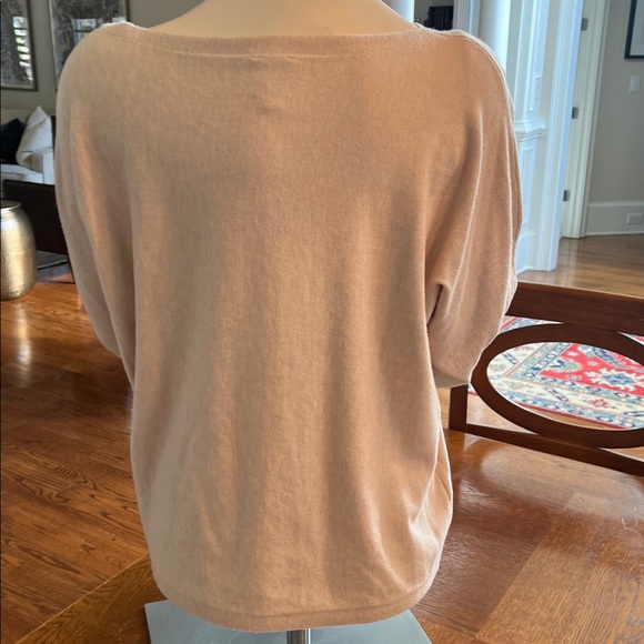 Floral Embroidered Women's Sweater - Picture 3 of 5